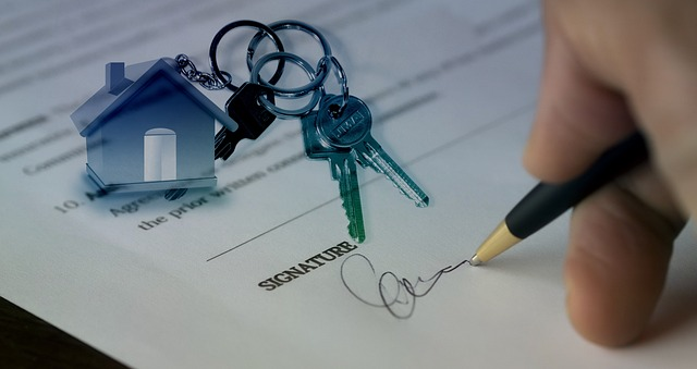 investing in property signing agreement
